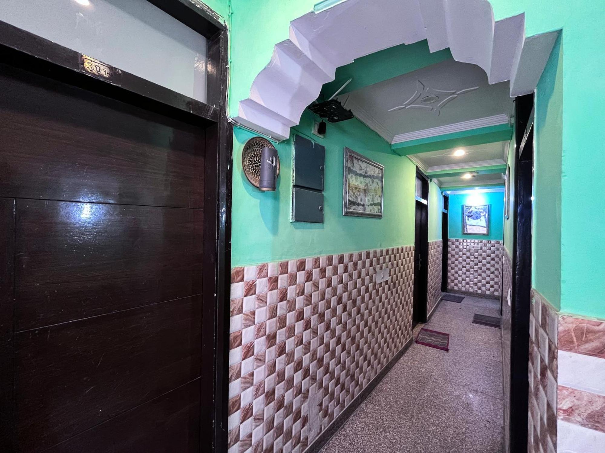 Hotel Darpan Palace -New Delhi Railway Station المظهر الخارجي الصورة