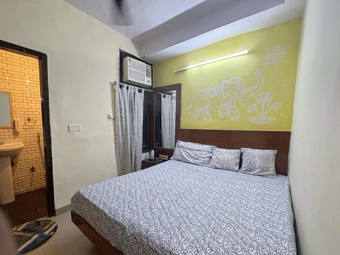 Hotel Darpan Palace -New Delhi Railway Station المظهر الخارجي الصورة